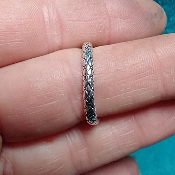 Silvertone snake blue green clear crystal adjustable ring - Picture 3 of 4